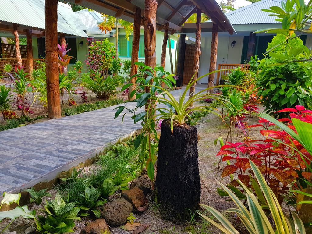 Le Uaina Beach Resort Faleapuna Exterior photo
