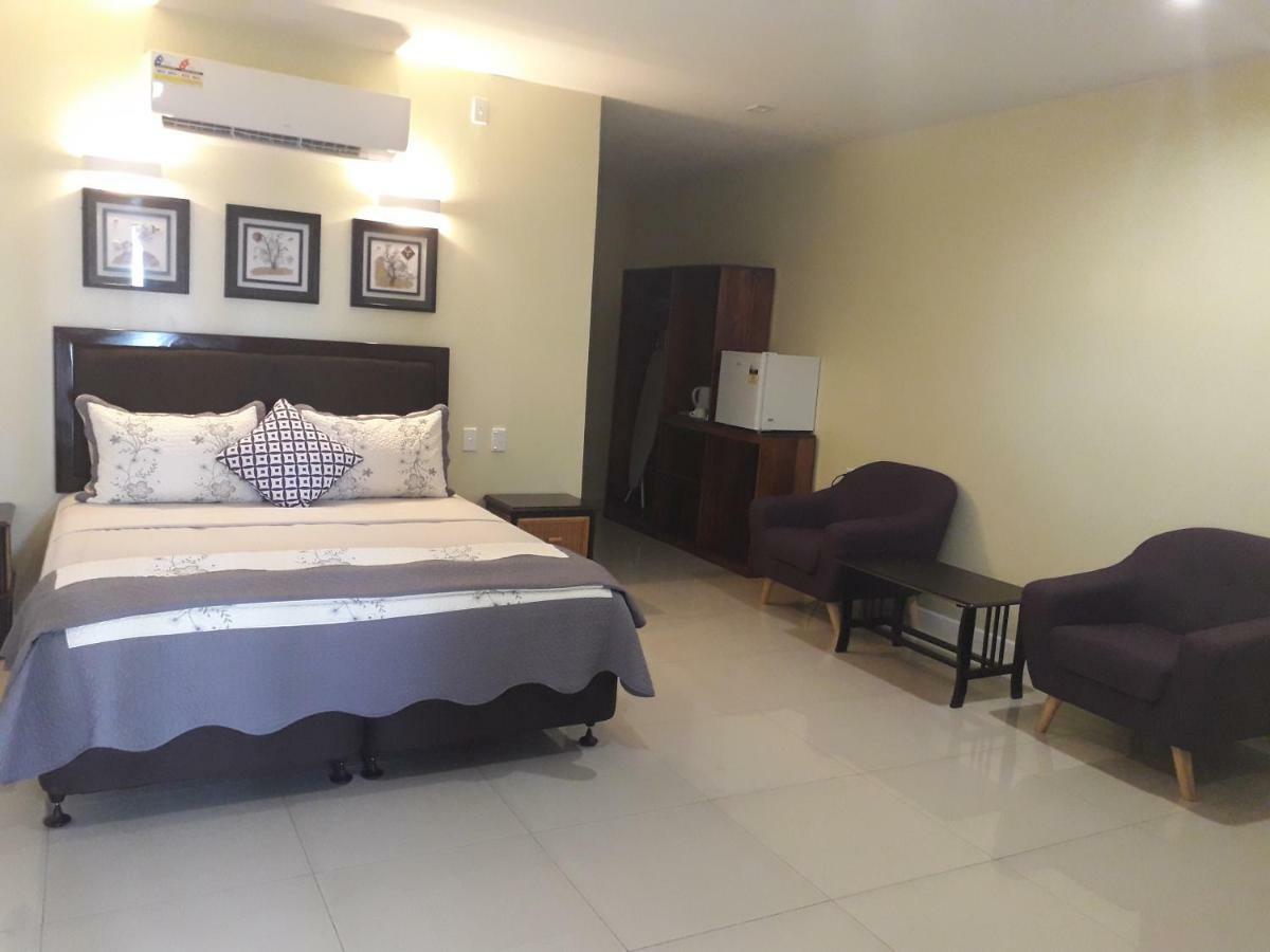 Le Uaina Beach Resort Faleapuna Exterior photo