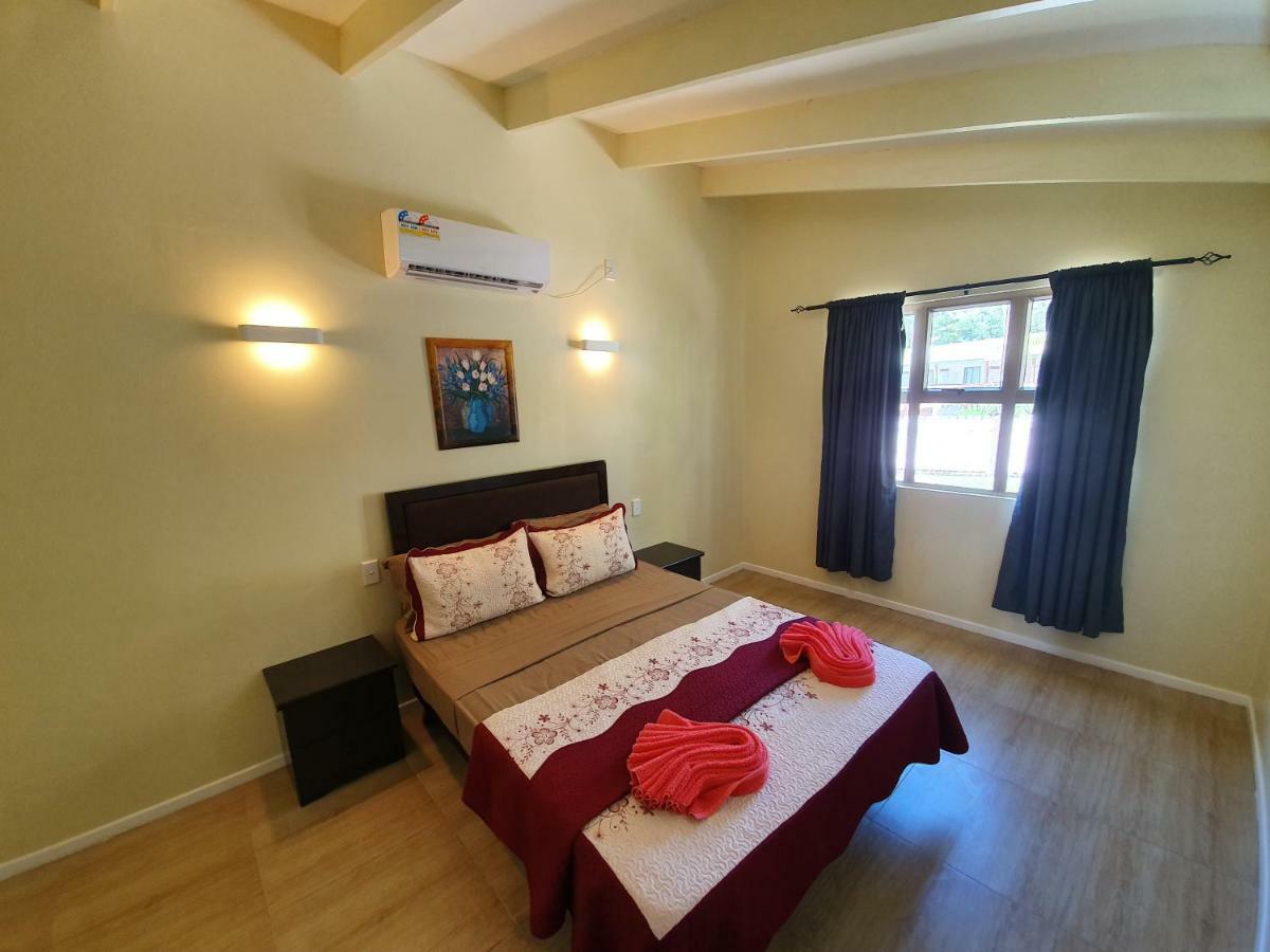 Le Uaina Beach Resort Faleapuna Exterior photo